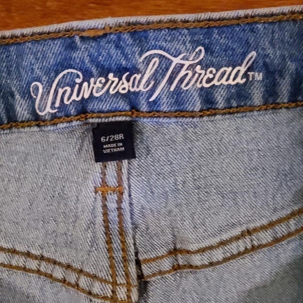Universal Thread Vintage Straight Distressed Jeans Size 6/28R - Picture 2 of 5